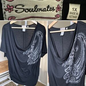 Soulmates Women’s Black Short Sleeve Scoop Neck Blouse Size 1X